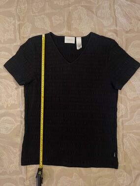 Liz Claiborne Black V-neck Textured Top NWOT